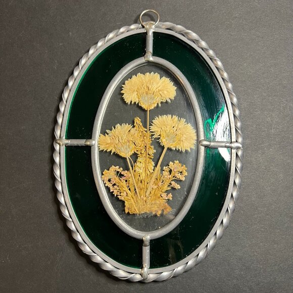 VTG Lasting Impressions Oval Lead Green Stained Glass & Dried Flowers Suncatcher - Picture 3 of 4